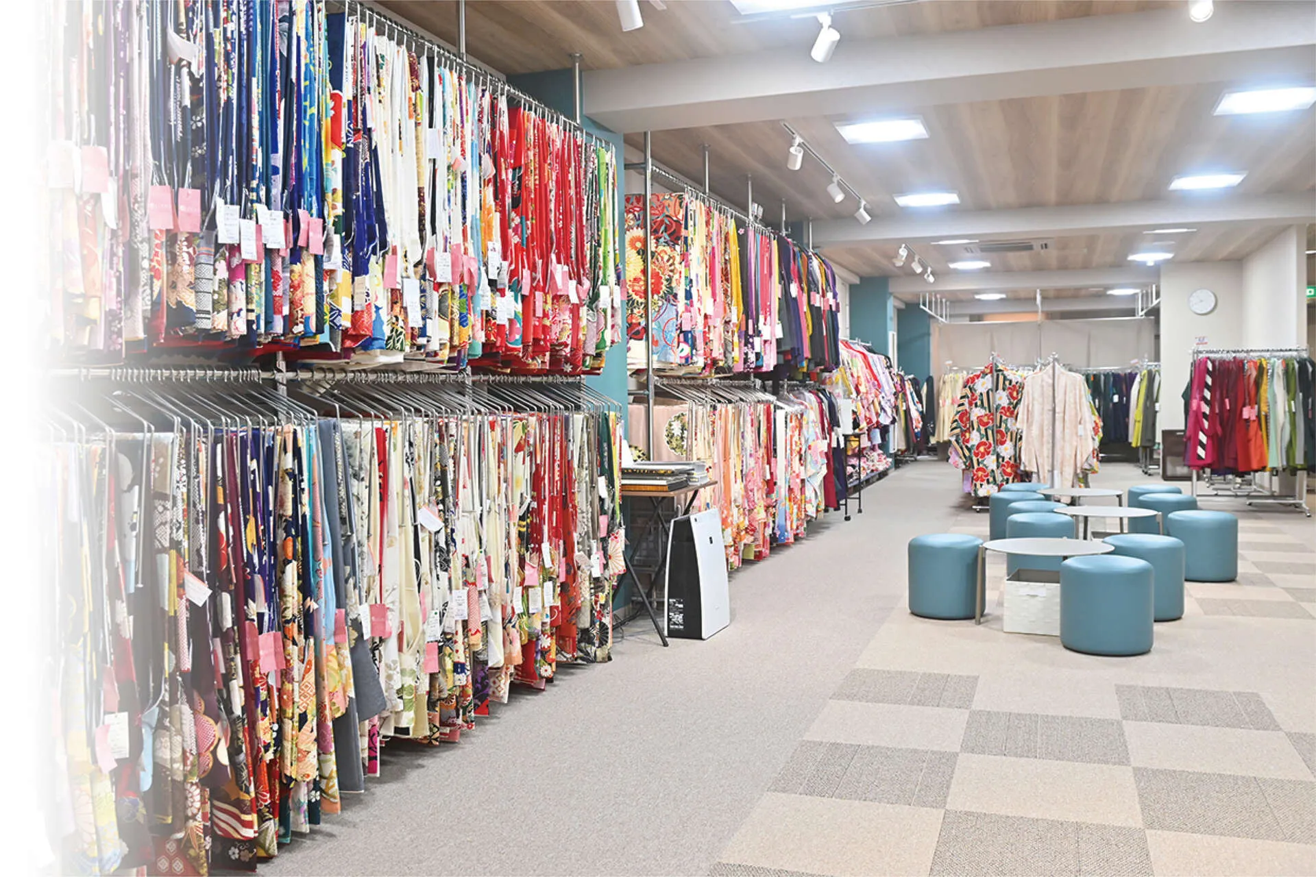 3F衣裳展示場その２